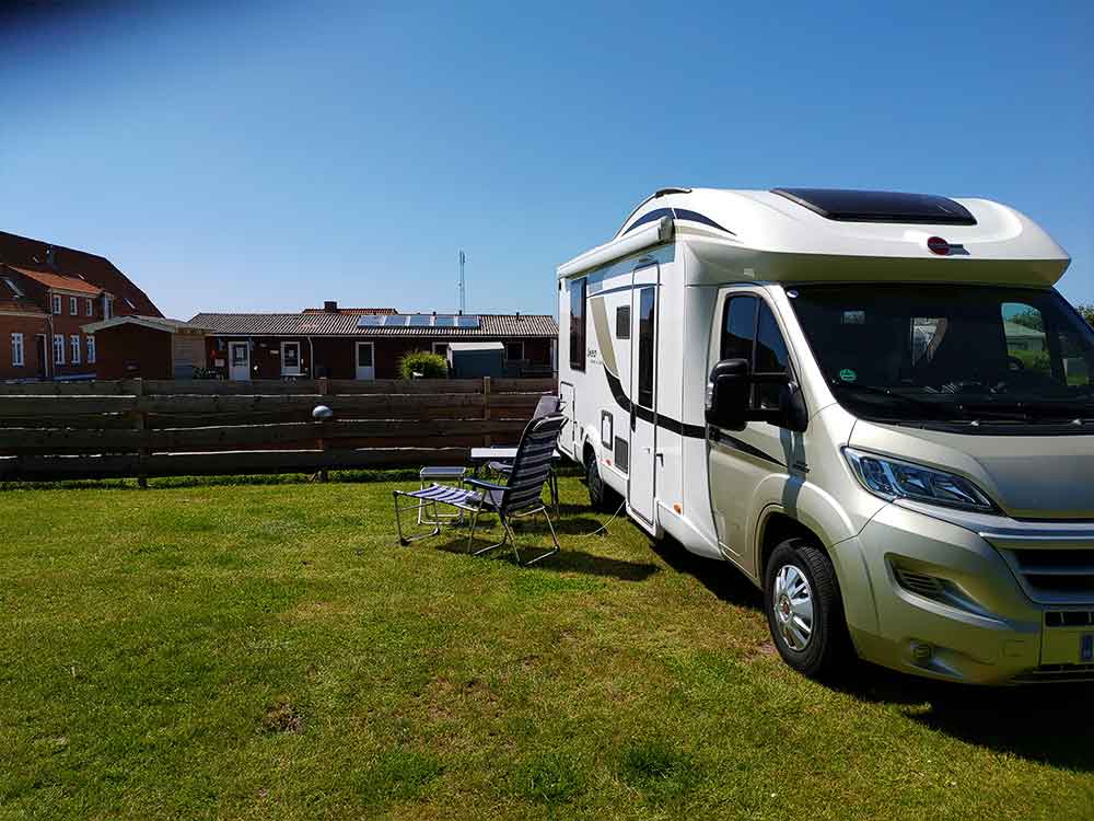 CAMPER / MOTORHOME